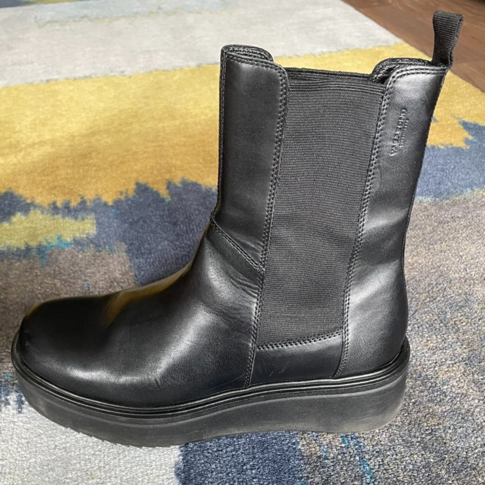 Vagabond Tara Chelsea Boots
